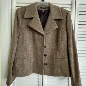 CHAPS, WOMENS BLAZER. SIZE L. IN NEW CONDITION.